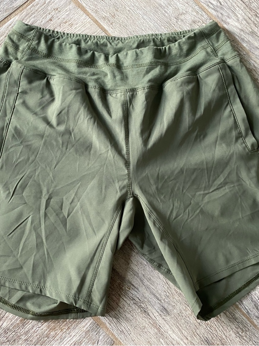 Tasc Performance 2 in 1 Shorts small